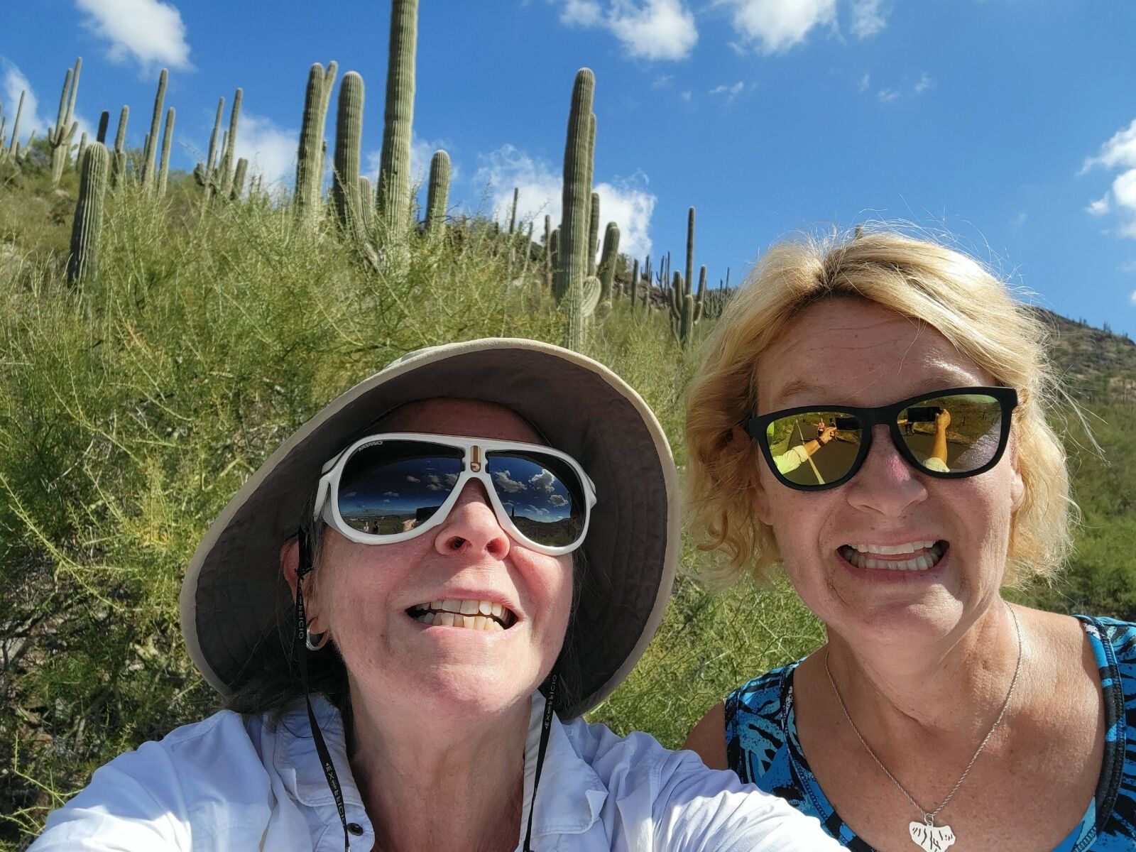 I met a new friend through this group! We both had the same surgeon and the same type of surgery at the same hospital. Robotically assisted MV repair by dr Gillinov at the Cleveland Clinic. Phyllisâ€™ surgery was 5 years ago and mine about 5.5 months.