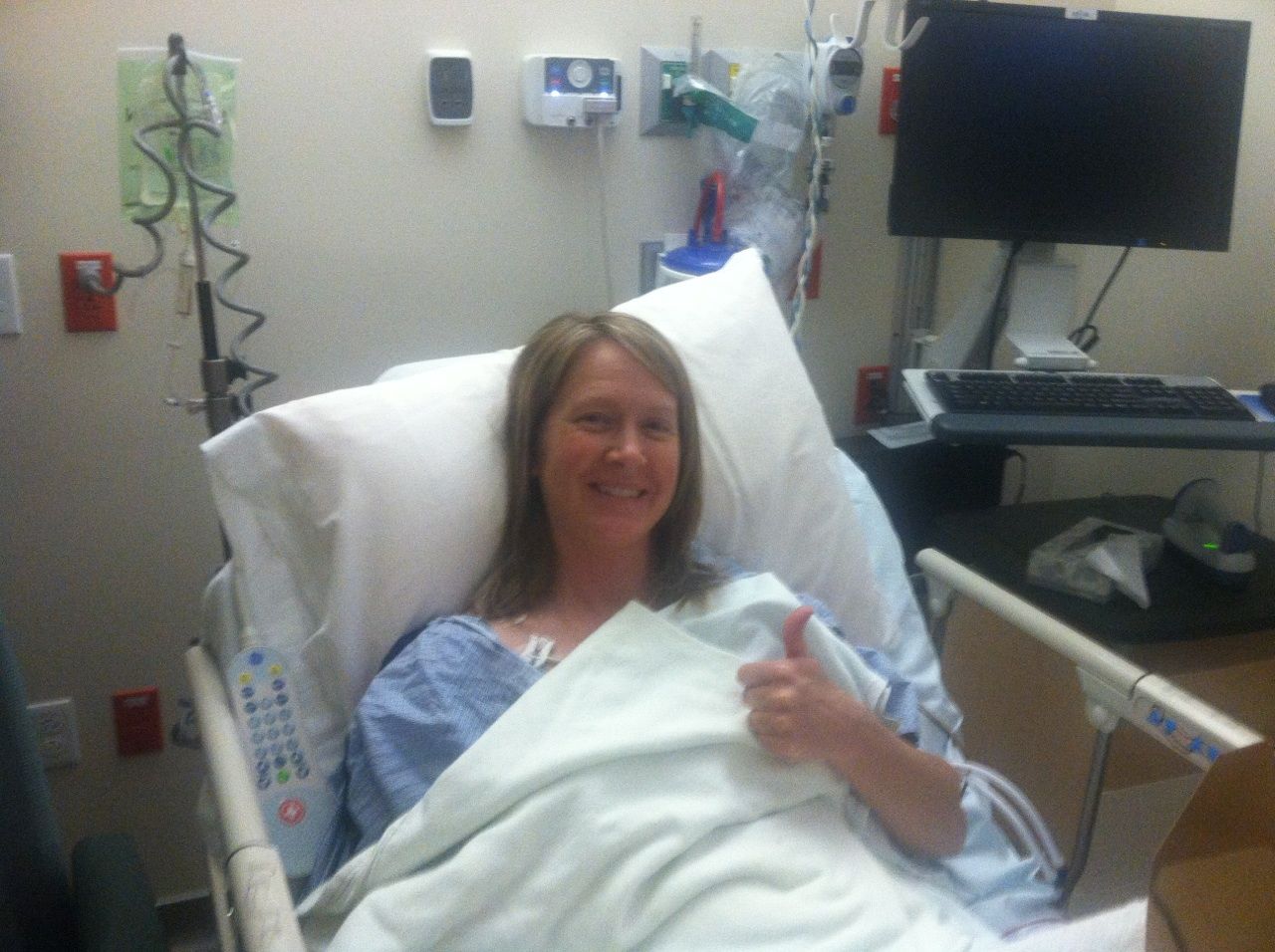 Heart Cath...check. Easy Peasy. Went through the wrist...definately the way to go! Everything checks out fine. No blockages or problems!