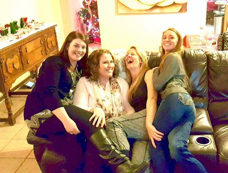 New Years Eve bash at my home with the help of friend and family! First day of dressing up with make and the niece doing my hair... Felt so good to almost feel like myself.
