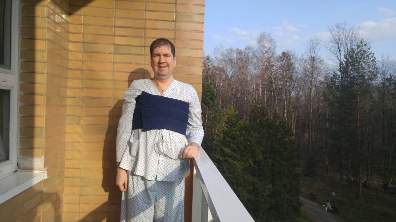1 week after my surgery. I was coughing, got a chest band to help with that